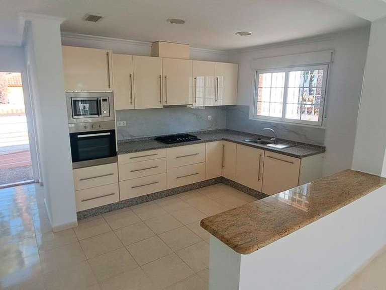 Country House for Sale in Catral, Alicante 7