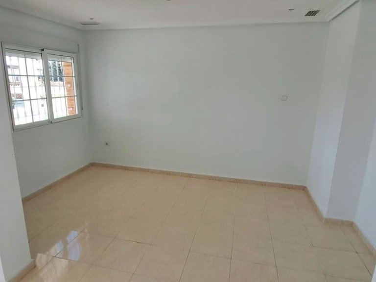 Country House for Sale in Catral, Alicante 9