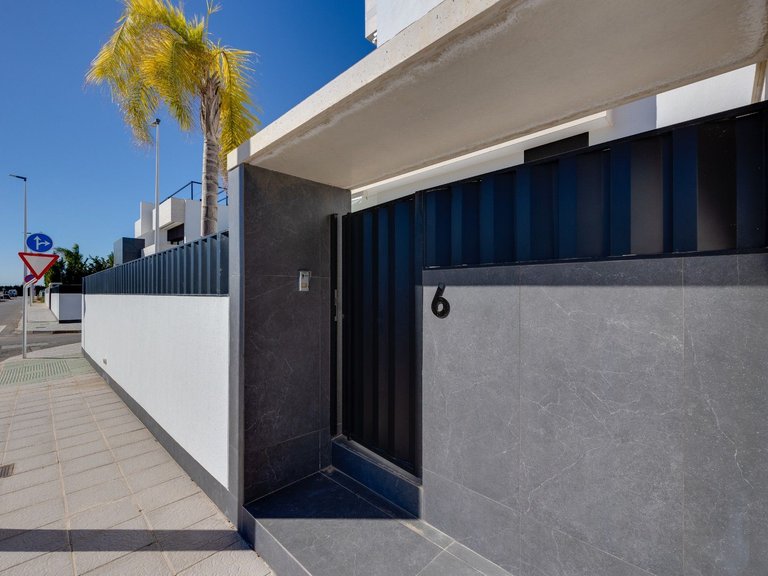 Villa for Sale in Pilar De La Horadada, Alicante 11