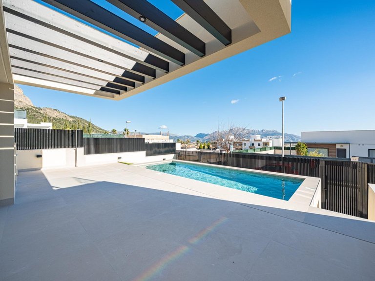 Villa for Sale in Polop, Alicante 36