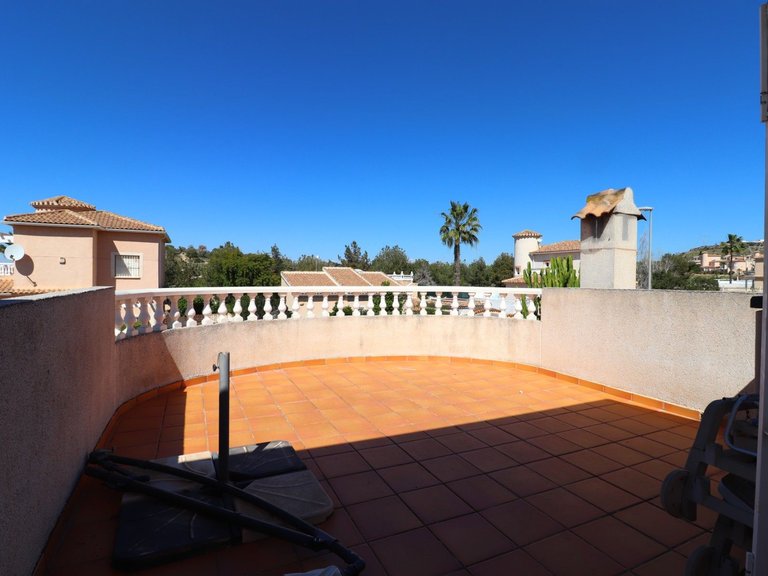 Villa for Sale in Benijofar, Alicante 2