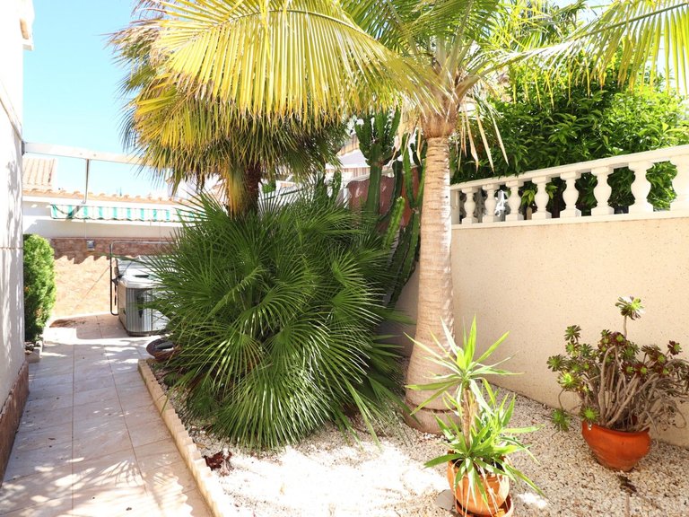 Villa for Sale in Benijofar, Alicante 20