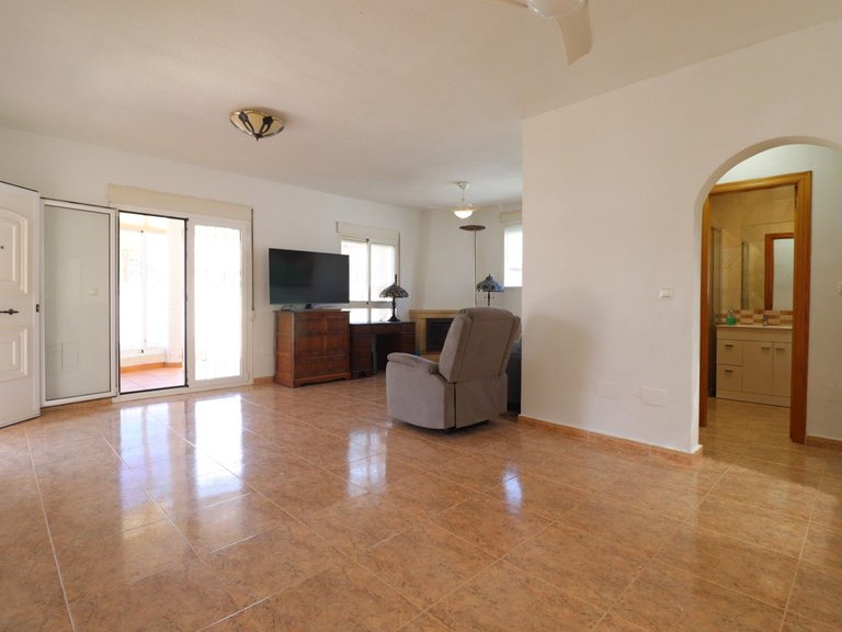 Villa for Sale in Benijofar, Alicante 7