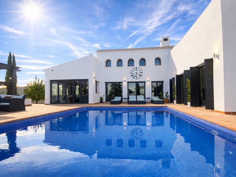 Villa for Sale in BaÑos Y Mendigo, Murcia 1
