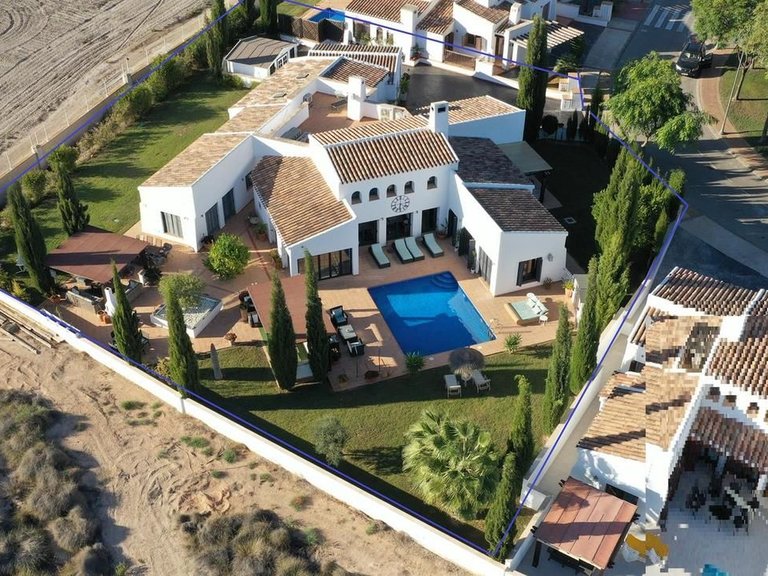 Villa for Sale in BaÑos Y Mendigo, Murcia 2