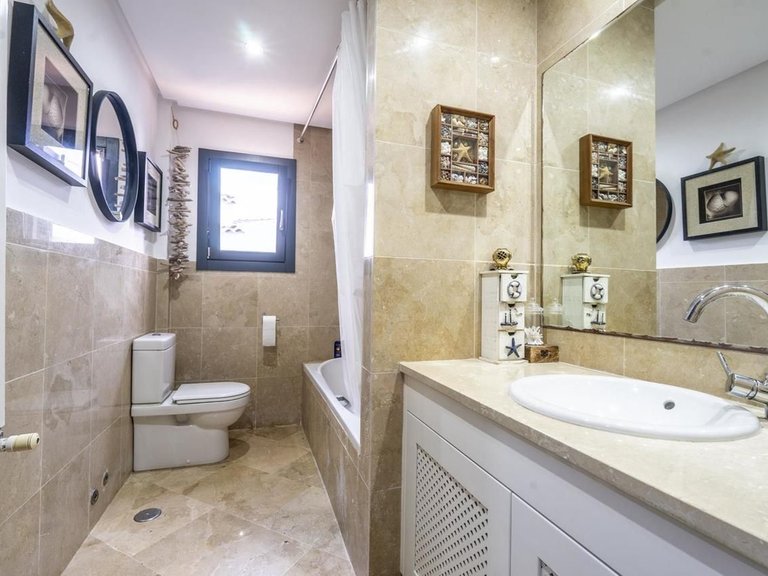 Villa for Sale in BaÑos Y Mendigo, Murcia 44