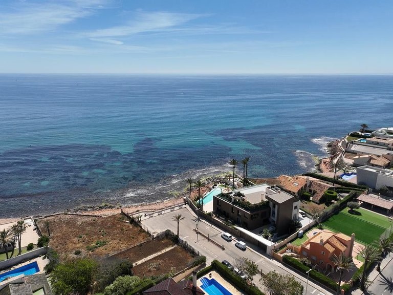 Villa for Sale in Cabo Roig, Alicante 18