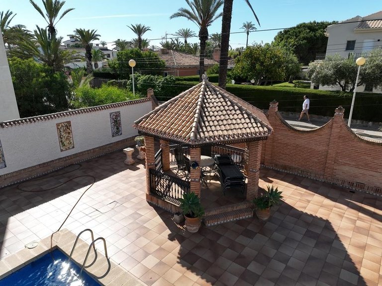 Villa for Sale in Cabo Roig, Alicante 5