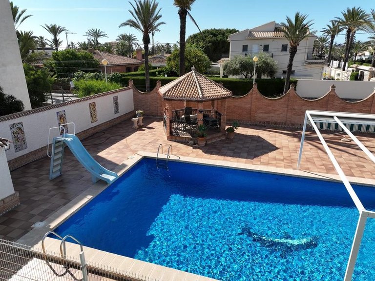 Villa for Sale in Cabo Roig, Alicante 6