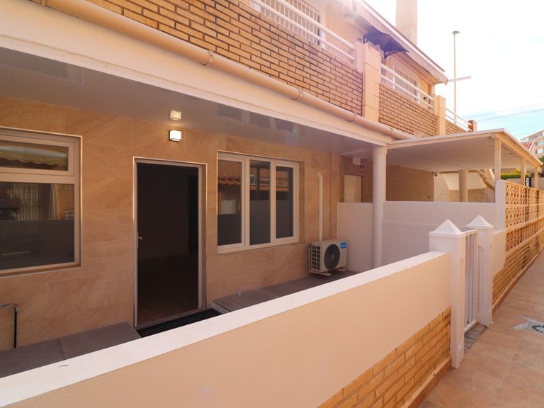 Apartment for Sale in Torrevieja, Alicante 1