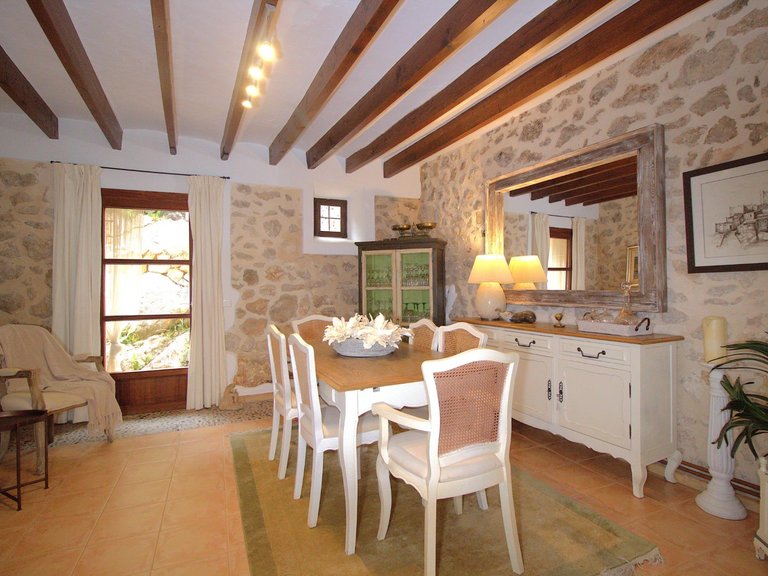Country House for Sale in Caimari, Selva, Balearic Islands 1