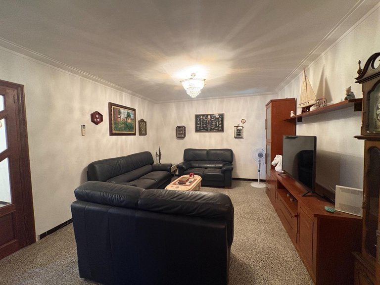 Town House for Sale in Lloseta Pueblo, Lloseta, Balearic Islands 14
