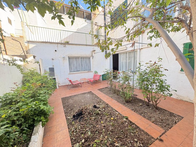 Town House for Sale in Lloseta Pueblo, Lloseta, Balearic Islands 2