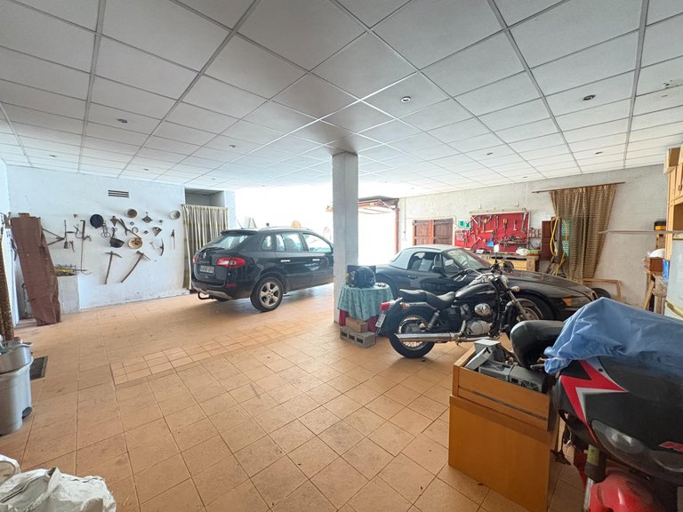 Town House for Sale in Lloseta Pueblo, Lloseta, Balearic Islands 24