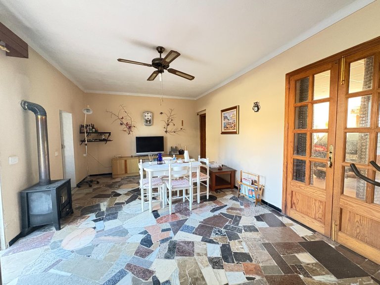 Town House for Sale in Lloseta Pueblo, Lloseta, Balearic Islands 3