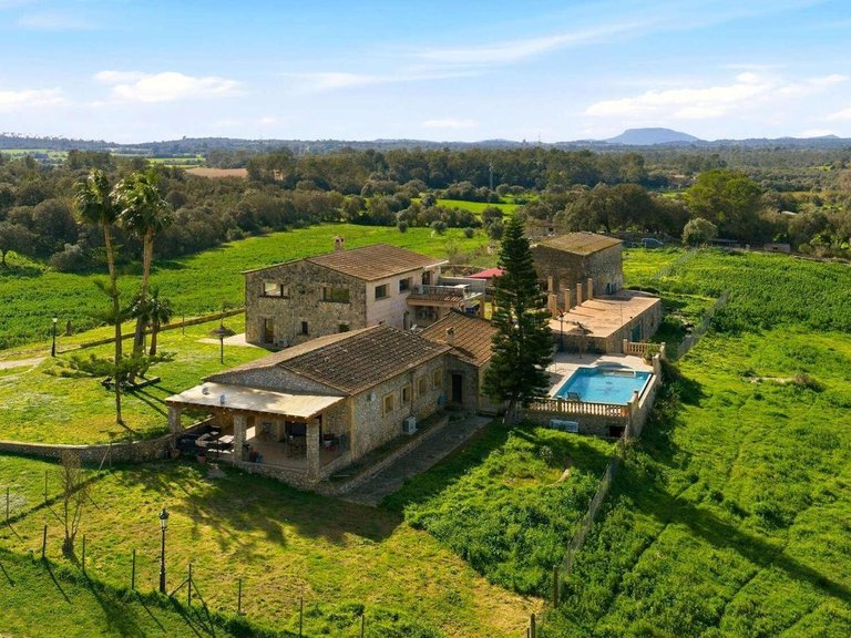 Country House for Sale in Llubi, Llubí, Balearic Islands 1