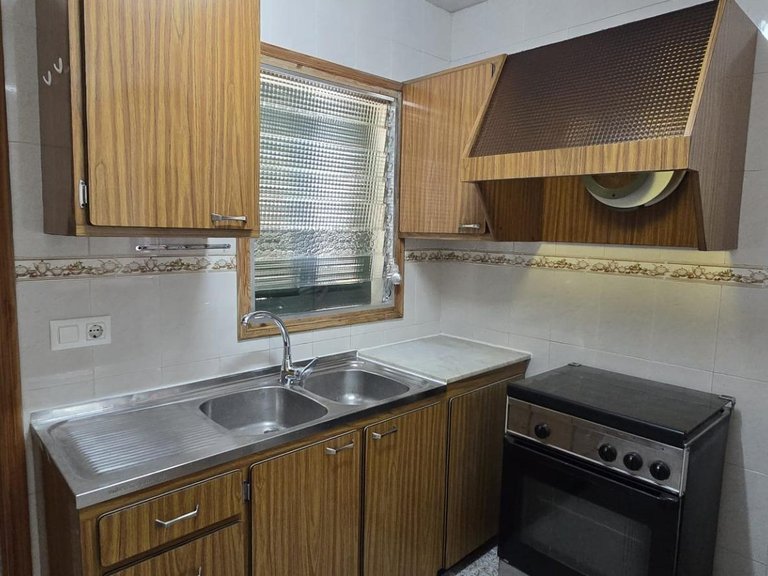 Town House for Sale in Nucleo urbano 56, Lloseta, Balearic Islands 12