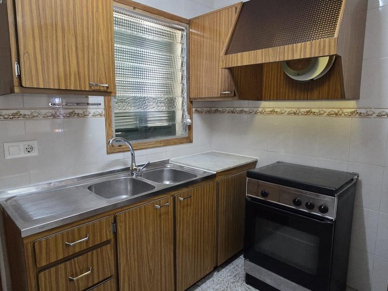 Town House for Sale in Nucleo urbano 56, Lloseta, Balearic Islands 13