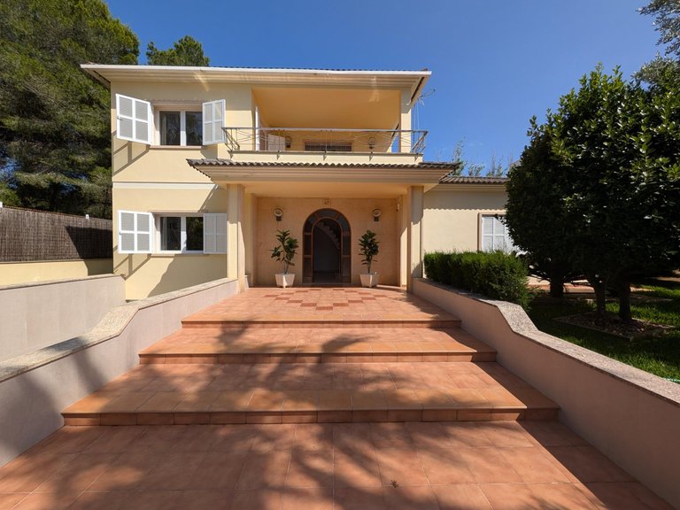 Villa for Sale in Can Picafort, Santa Margalida, Balearic Islands 2