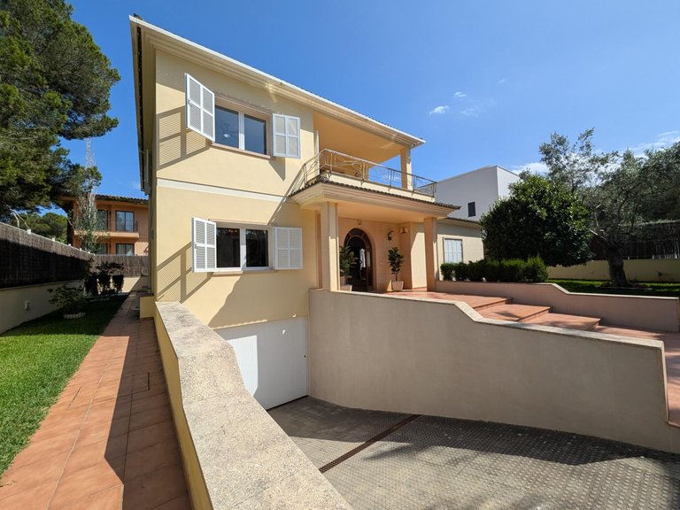 Villa for Sale in Can Picafort, Santa Margalida, Balearic Islands 4