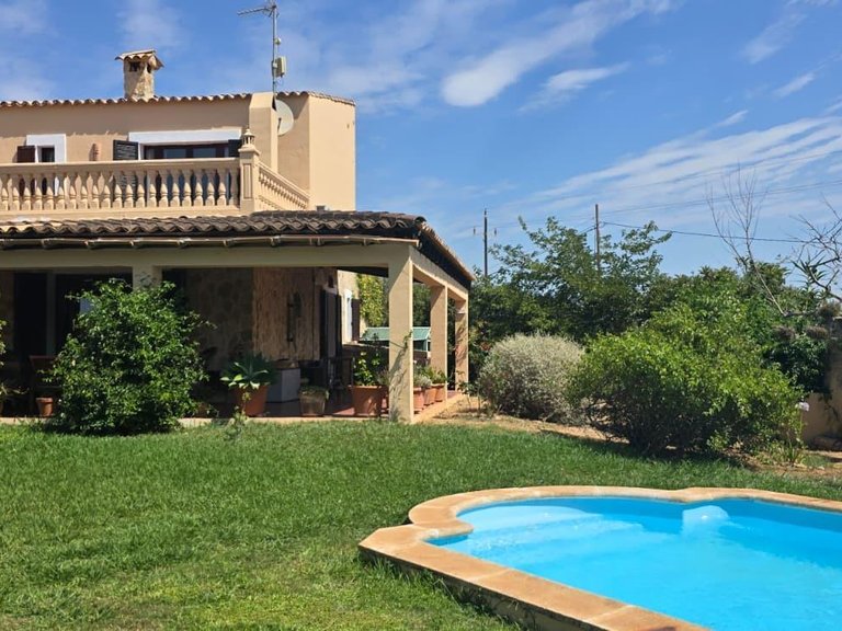 Country House for Sale in Nucleo urbano 56, Lloseta, Balearic Islands 3