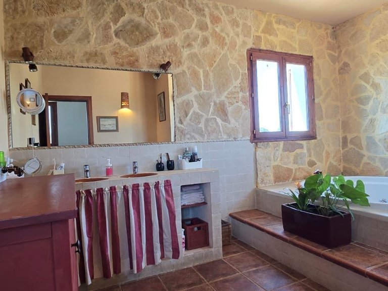 Country House for Sale in Nucleo urbano 56, Lloseta, Balearic Islands 31