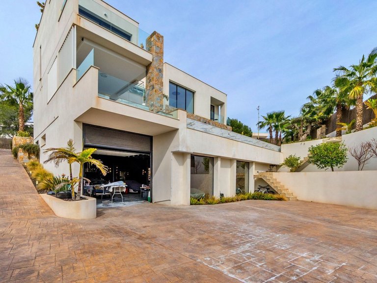 Villa for Sale in Inland Orihuela, Alicante 42