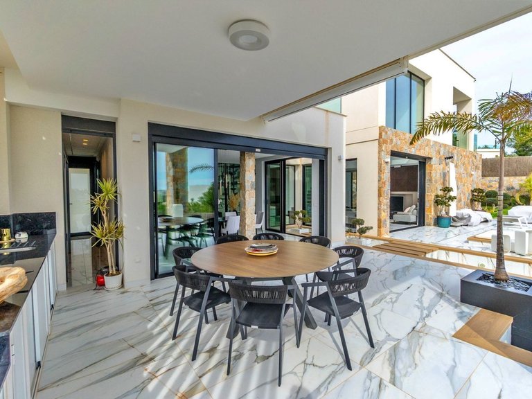 Villa for Sale in Inland Orihuela, Alicante 46