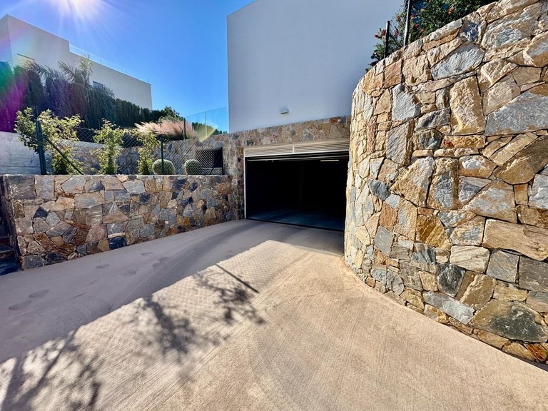 Villa for Sale in Inland Orihuela, Alicante 3
