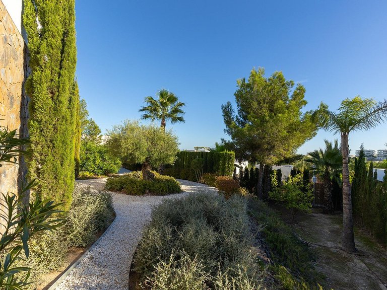 Villa for Sale in Inland Orihuela, Alicante 48