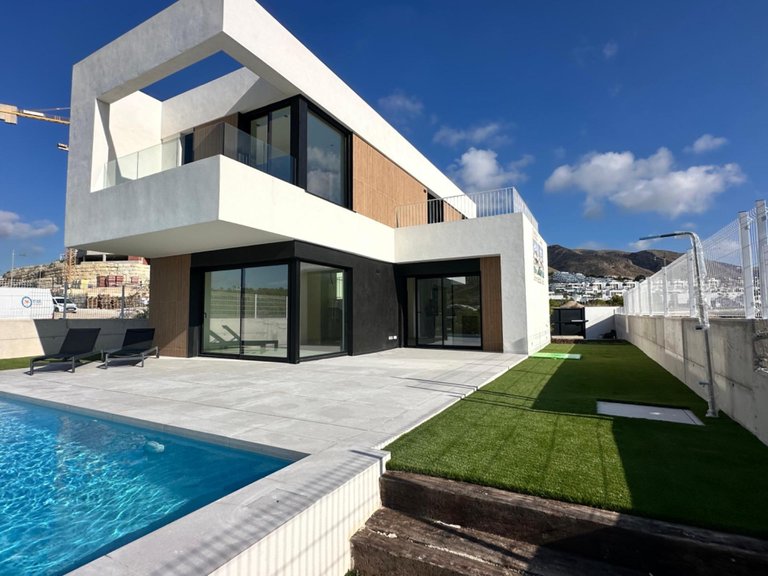 Villa for Sale in Finestrat, Alicante, 1