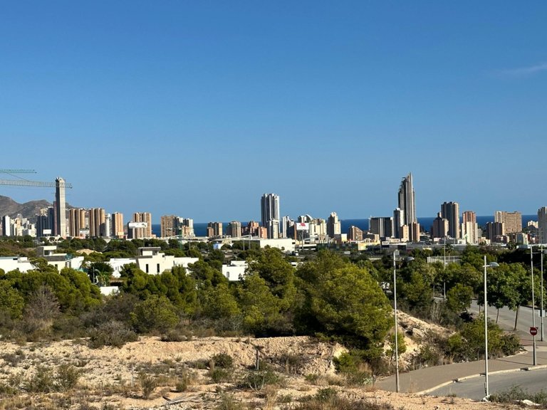 Villa for Sale in Finestrat, Alicante, 17