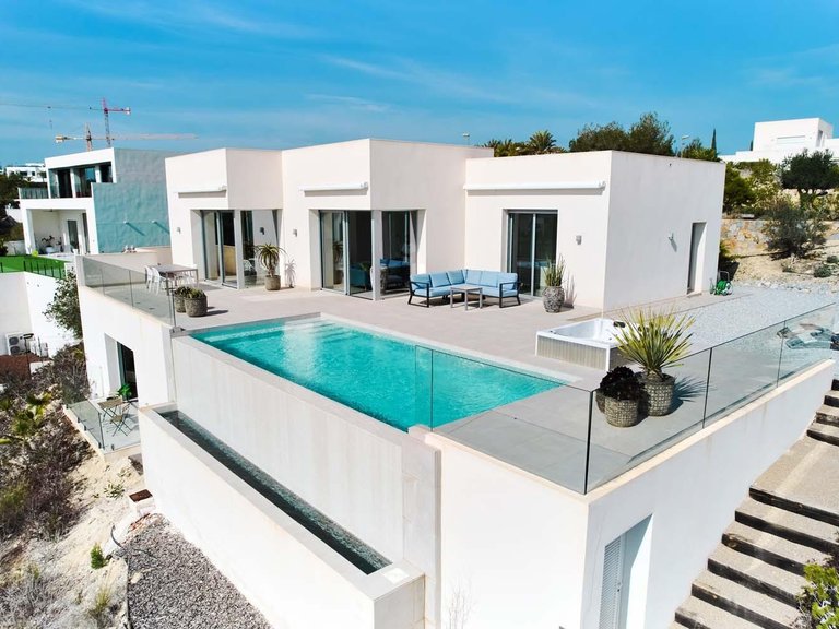 Villa for Sale in Inland Orihuela, Alicante 1