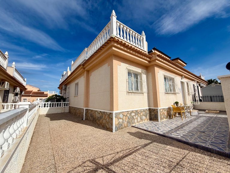 Town House for Sale in Rojales, Alicante 2