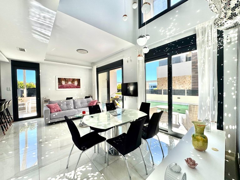 Villa for Sale in Costa Blanca Orihuela Costa, Alicante 25
