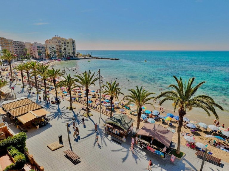 Apartment for Sale in Costa Blanca Torrevieja, Alicante 36