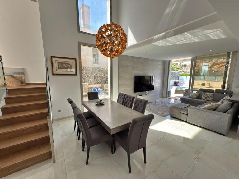 Villa for Sale in Costa Blanca Orihuela Costa, Alicante 16