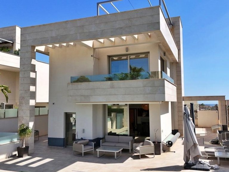 Villa for Sale in Costa Blanca Orihuela Costa, Alicante 3