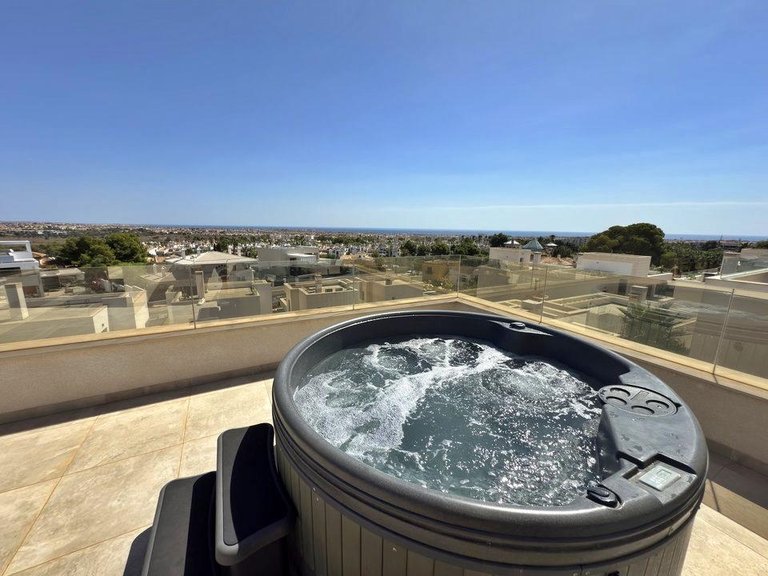 Villa for Sale in Costa Blanca Orihuela Costa, Alicante 37