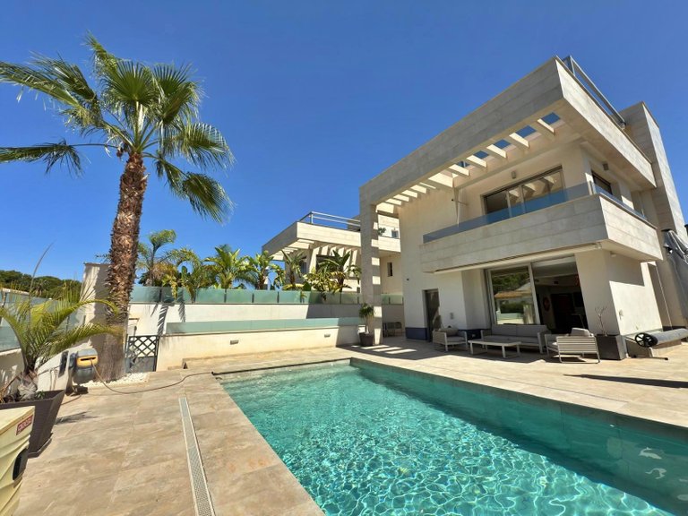 Villa for Sale in Costa Blanca Orihuela Costa, Alicante 45