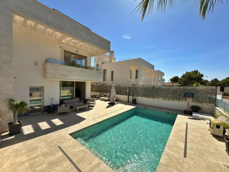 Villa for Sale in Costa Blanca Orihuela Costa, Alicante 49