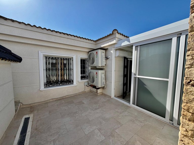 Town House for Sale in Costa Blanca Orihuela Costa, Alicante 35