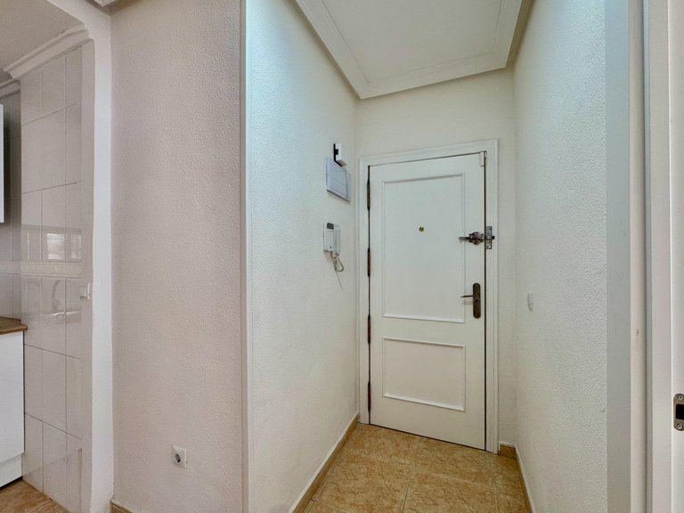 Apartment for Sale in Centro, Torrevieja, Alicante 13