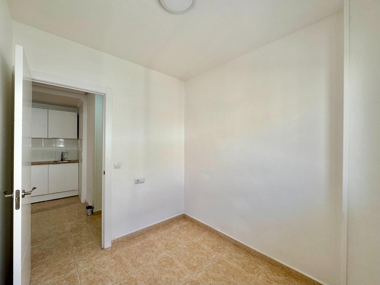 Apartment for Sale in Centro, Torrevieja, Alicante 4