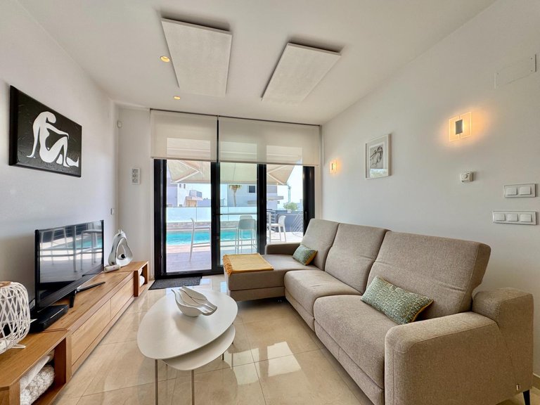 Villa for Sale in Inland San Miguel De Salinas, Alicante 20