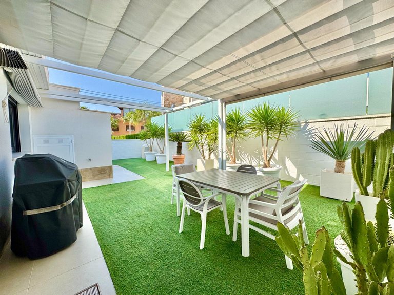 Villa for Sale in Inland San Miguel De Salinas, Alicante 32