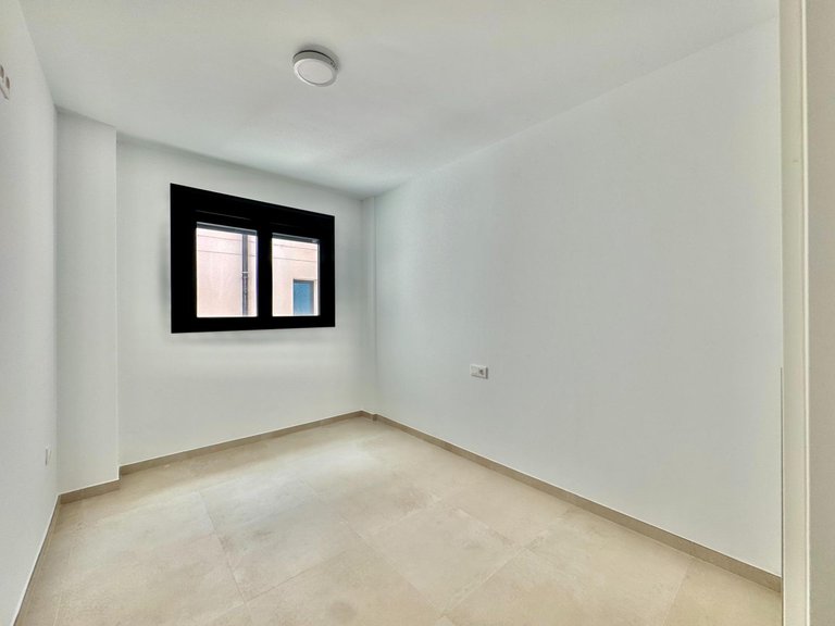 Apartment for Sale in Costa Blanca Alicante, Alicante 12