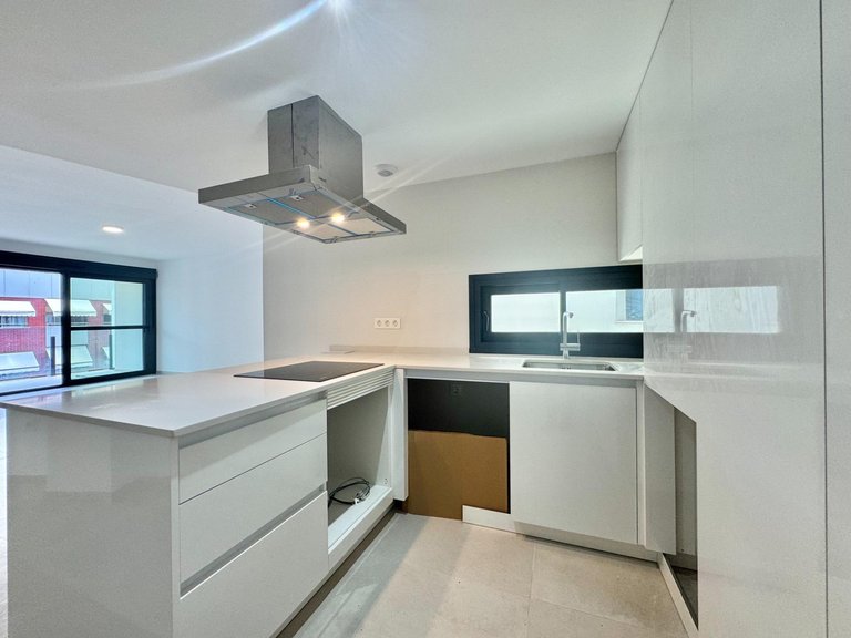 Apartment for Sale in Costa Blanca Alicante, Alicante 28