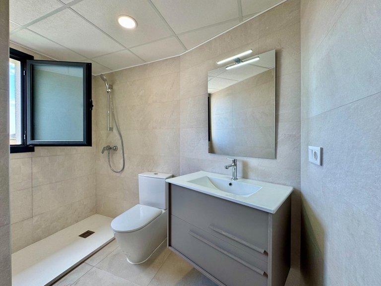 Apartment for Sale in Costa Blanca Alicante, Alicante 9