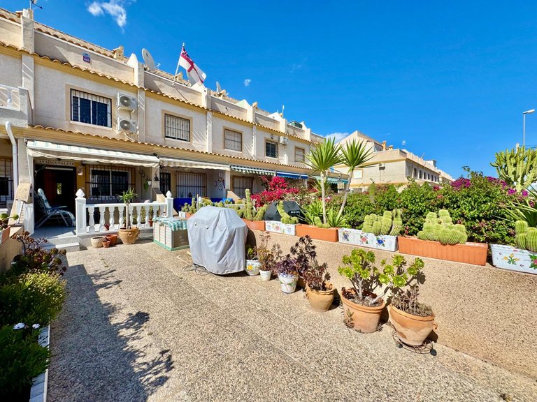 Town House for Sale in Orihuela Costa, Alicante 1